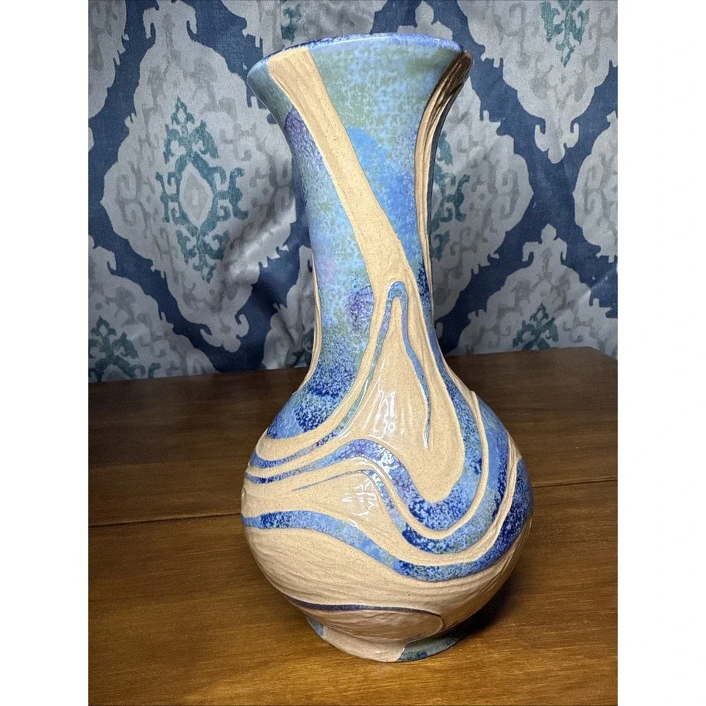 VTG‎  Jamaica Wassi Art Vase Carved Rare Pottery 9 Inches Blue/Tan Abstract 2001